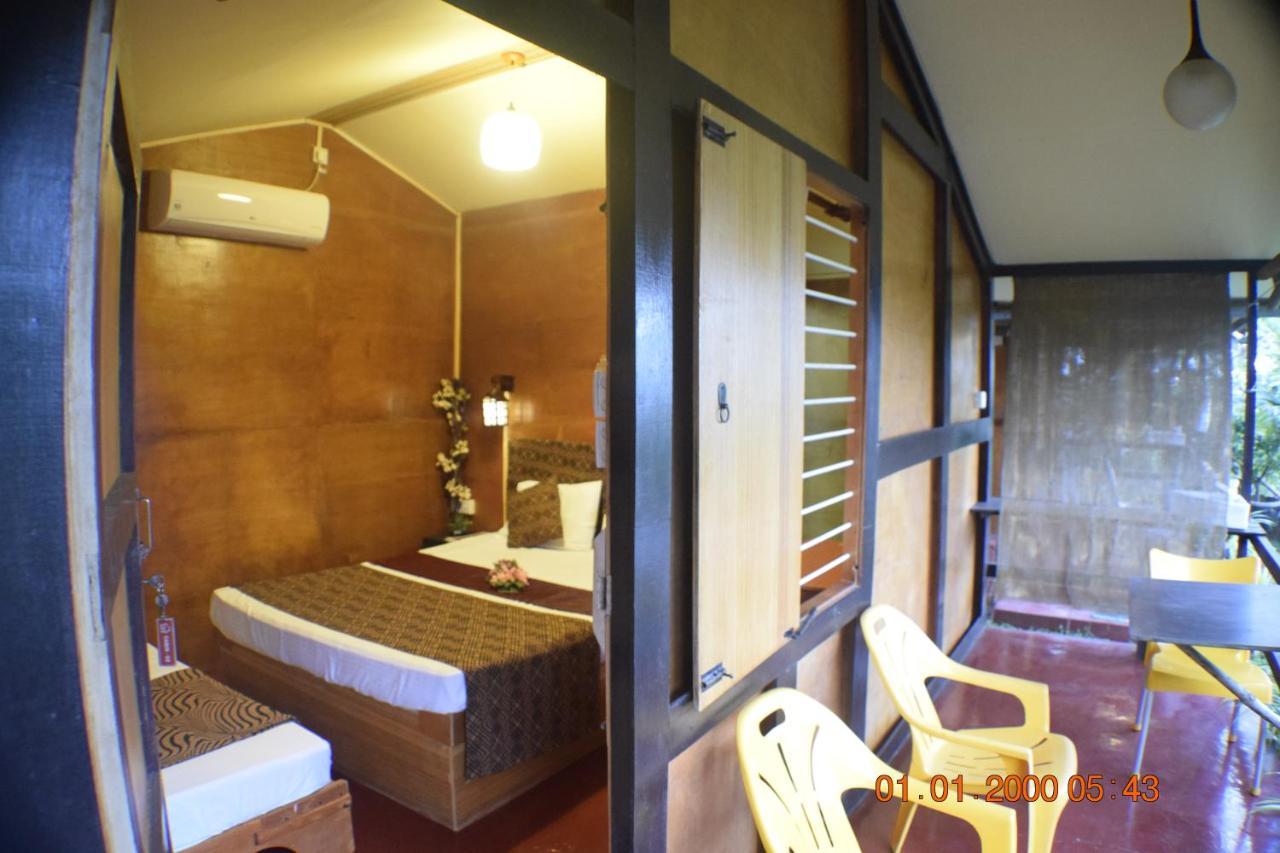 Woody Cabana Trincomalee Extérieur photo